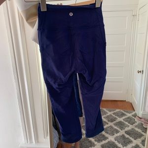 Lululemon Navy Crop